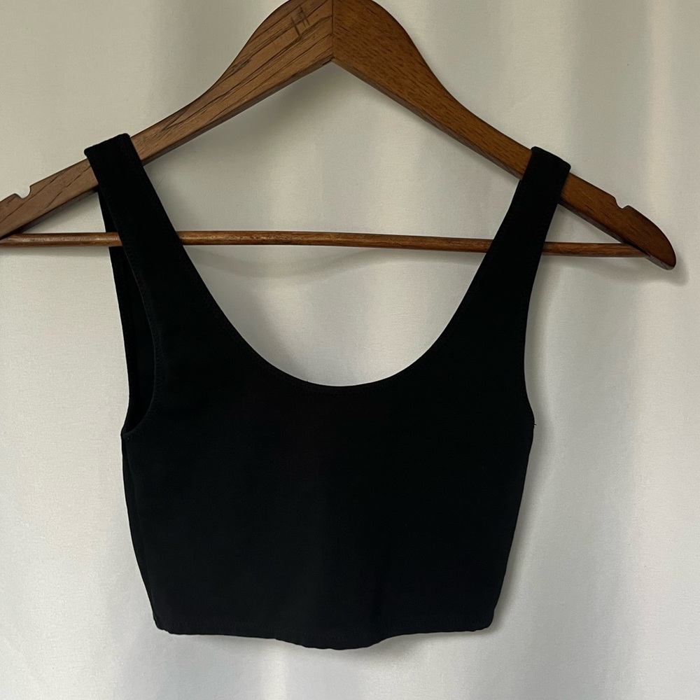 NWOT Aritizia Wilfred Free Black Tank Crop | Size  XS